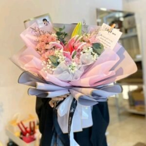 Single Stem Lily with Aster (Small)