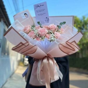10 Classic Roses (M)