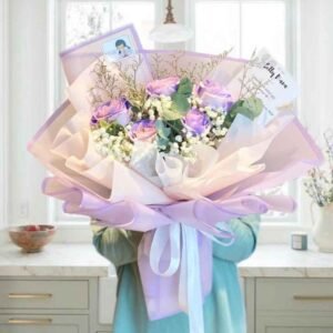 5 Spray Roses With Extra Fillers (Small To Medium)