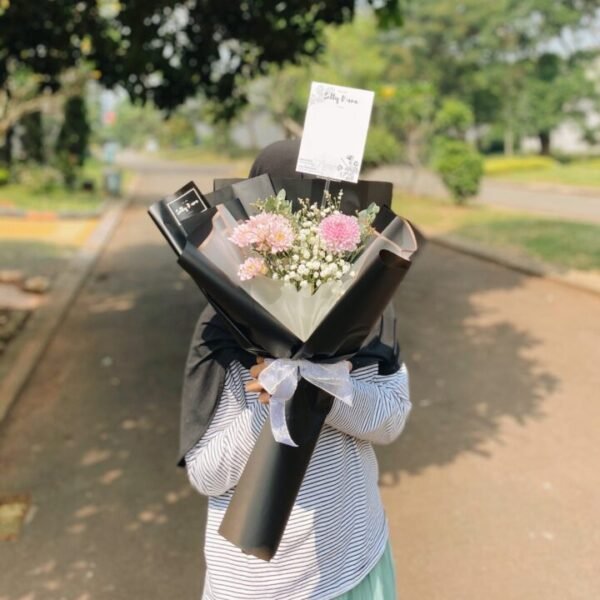 Selly 2 (Not So Mini Bouquet) - Image 2