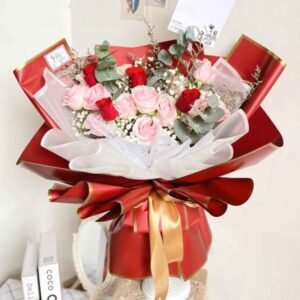 15 Classic Roses (Medium to Large)