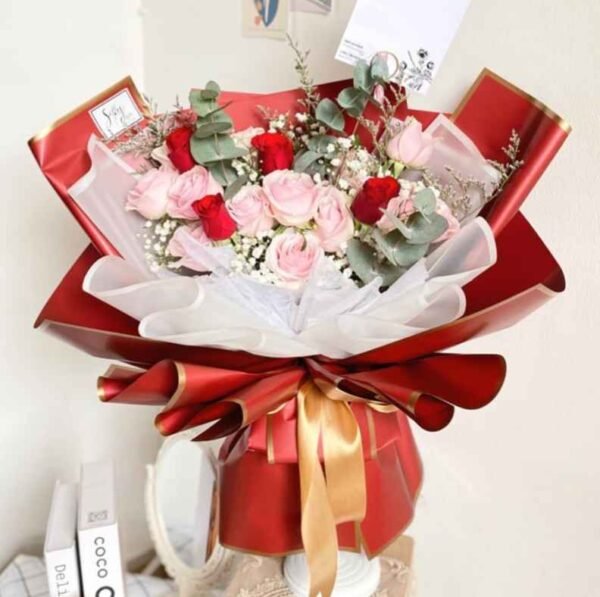 15 Classic Roses (Medium to Large)