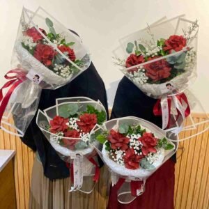 3 Round Rose (Small Bouquet)