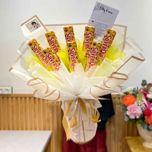 8 Silverqueen Bouquet (M)