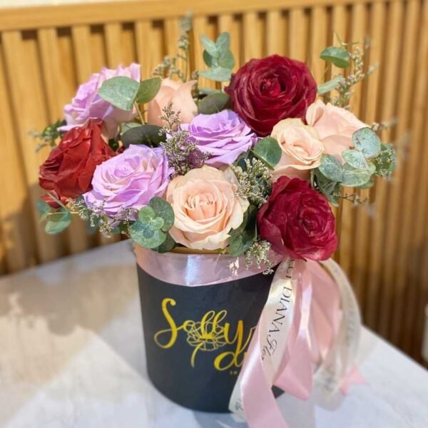 10 Roses with Filler Bloombox (D15) - Image 3